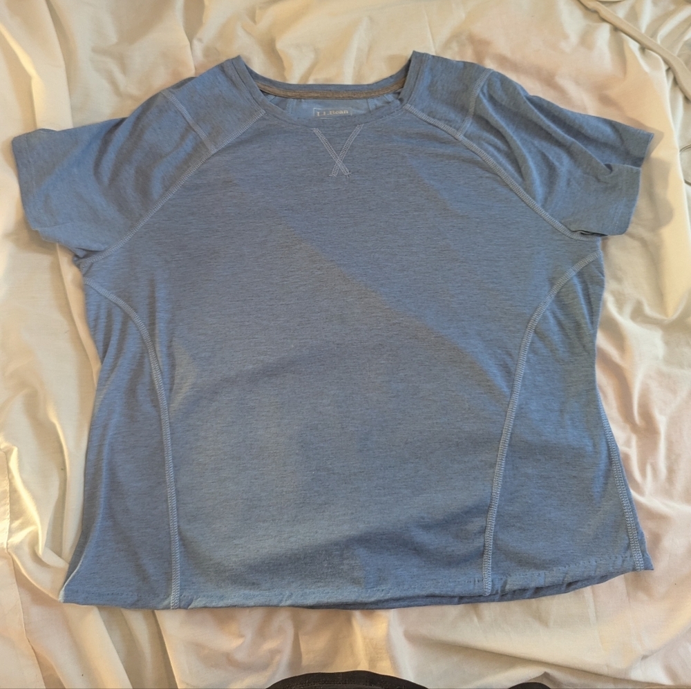 💙 LL Bean Large Reg. Icy Blue Crop Sleeve Athletic Top Summer Run Hike Beach